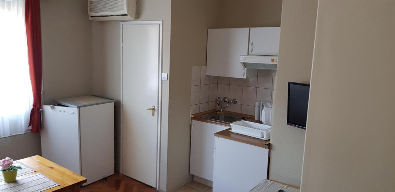 Anonymus Vendeghaz Lägenhet Siófok Exteriör bild